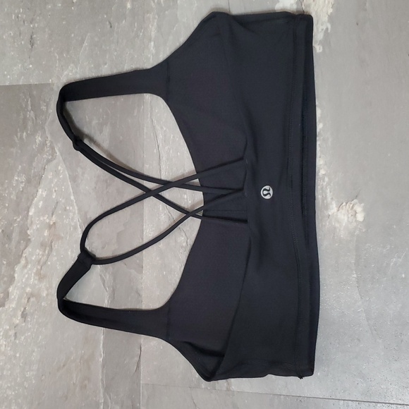 Lululemon Free To Be Bra. Black. Crossed Back. Non Padded. Size 10. - Picture 5 of 9